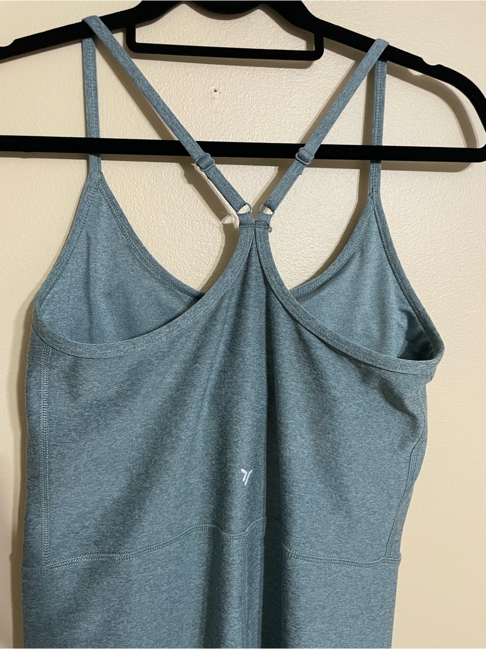 Old Navy Athletic Romper cloud plus go dry size medium - Picture 3 of 5